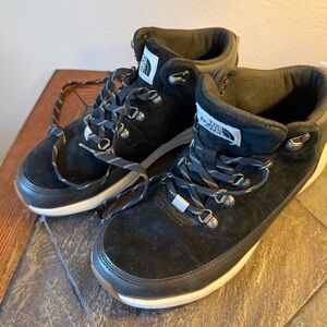 The North Face Women’s Waterproof Black Hiking Shoes Size 8.5